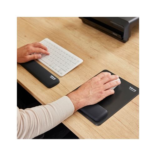 Fellowes Breyta Mousepad Wrist Rest Black