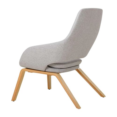 Elaro Lounge Chair Natural Oak 4-Leg Frame Greymist Fabric