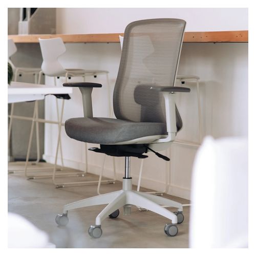 Buro Elan Chair Mesh Back With Arms Grey