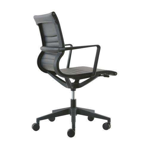 Buro Diablo Chair Medium Back With Arms Black PU