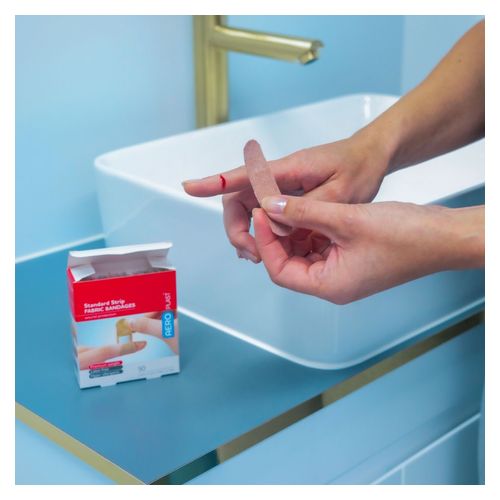 Aeroplast Strip Adhesive Premium Fabric Standard 7.2X1.9cm Box 100