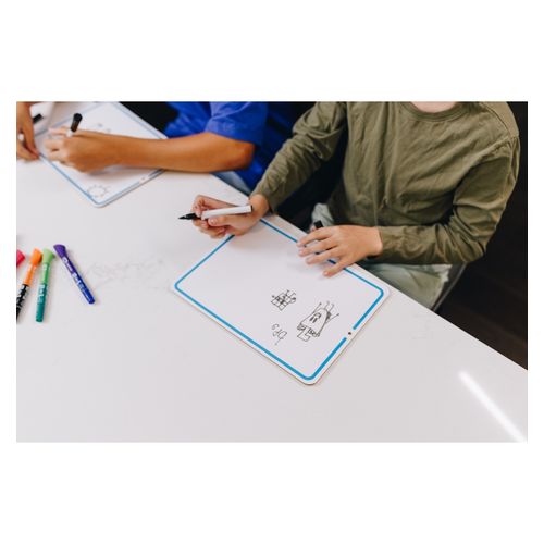 Quartet Whiteboard 2 Sided Lap 230x305mm Non-Magnetic Blank/Dotted Thirds Lined