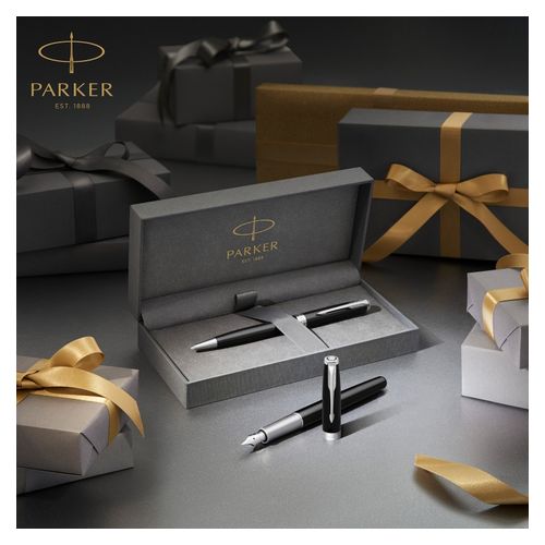 Parker Ballpoint Pen Sonnet Black Lacquer Barrel Chrome Trim Black Ink